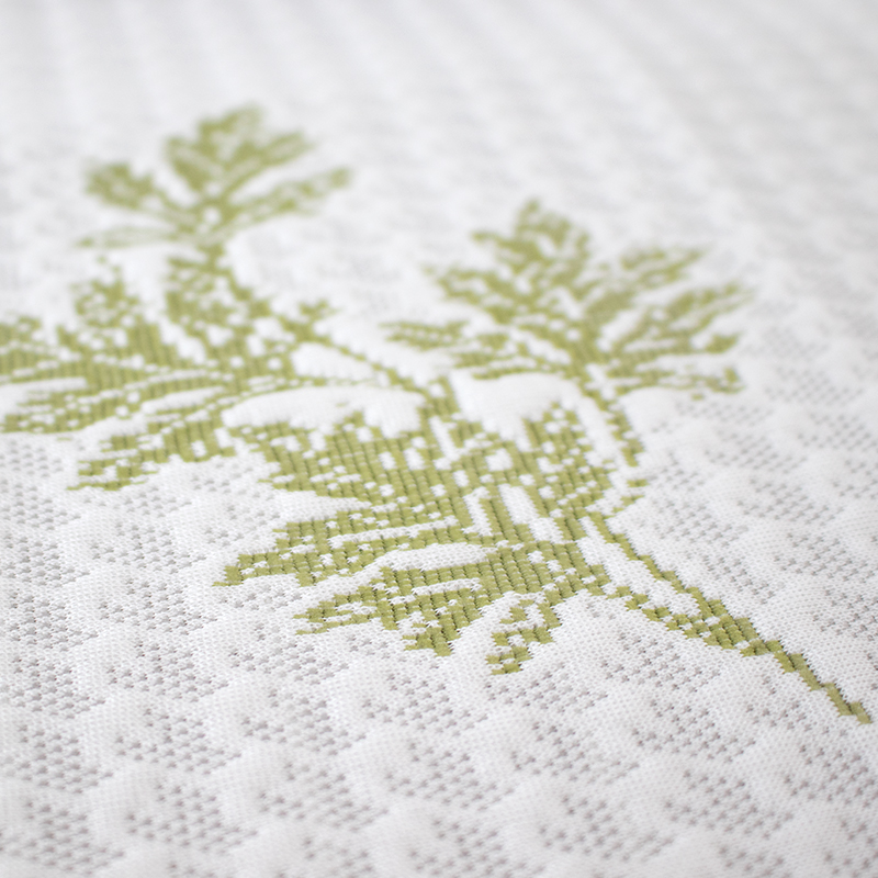 خيوط مضادة للبكتيريا وأقمشة صديقة للحيوانات الأليفة